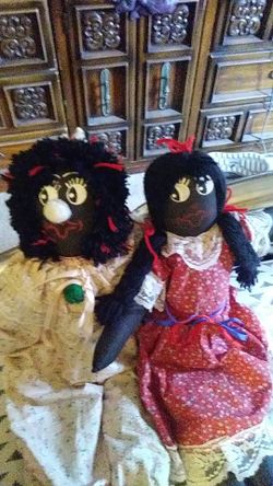 Black clown and black little girl