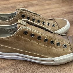 John Varvatos  Men’s Laceless Boot Leg Sneakers.  Size 11