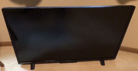 40” MAGNAVOX COLOR TELEVISION