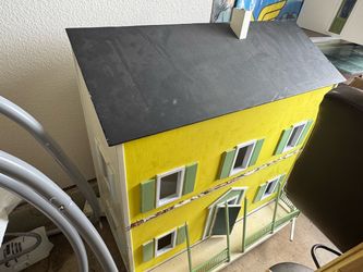 Dollhouses