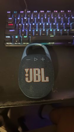 Jbl clip 5 speaker