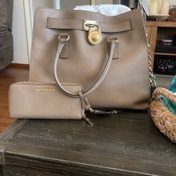 Micheal Kors Bag