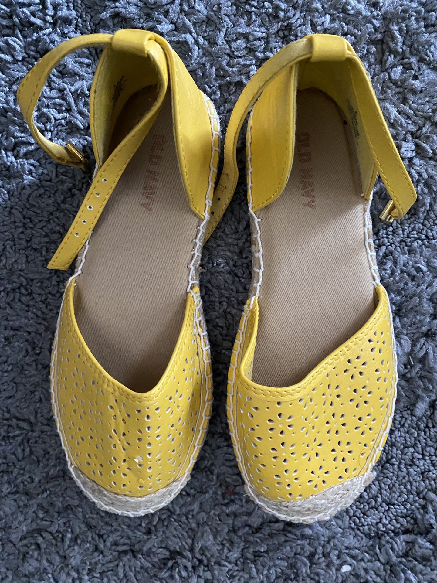 Summer shoes size 2