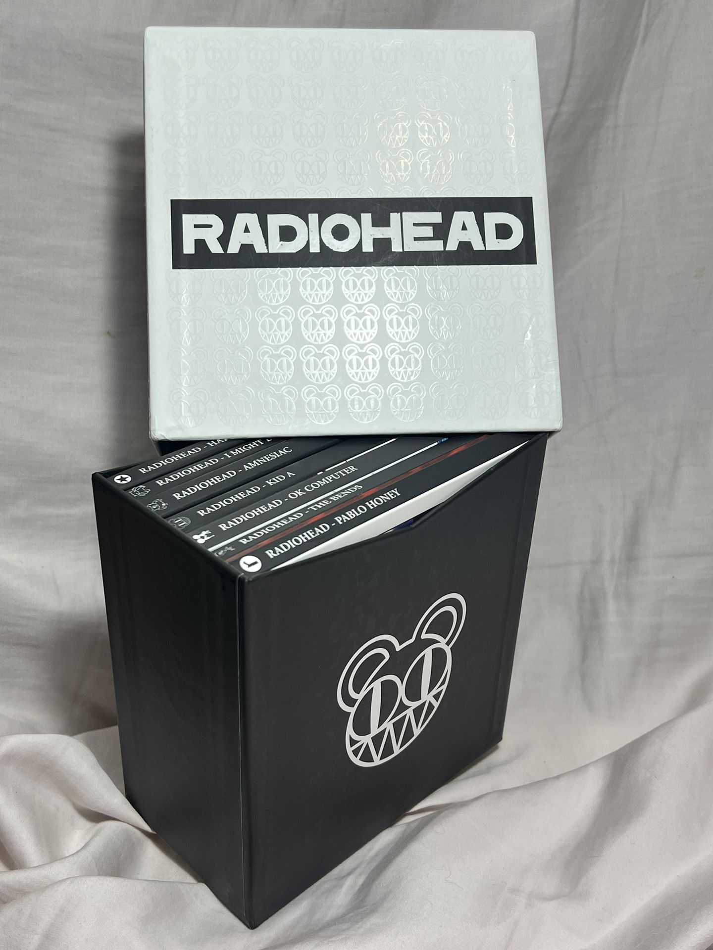 RADIOHEAD 限定CDボックス(7枚組) Radiohead | Limited Edition | 7-Album CD Box Set — 2007 Import for