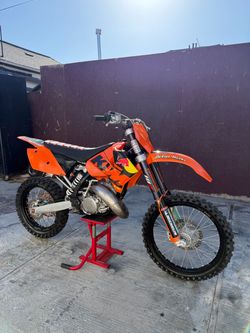 2006 ktm 125sx dirt bike 125cc 2 stroke