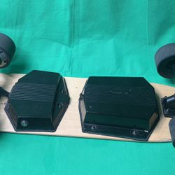 OBO [[ LIKE NEW WOWGO ELECTRIC SKATEBOARD ]]$