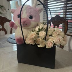 Flower Baskets / Bouquets/ Ramos 