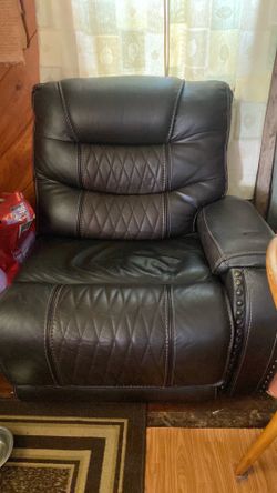 Electric reclining couch chair