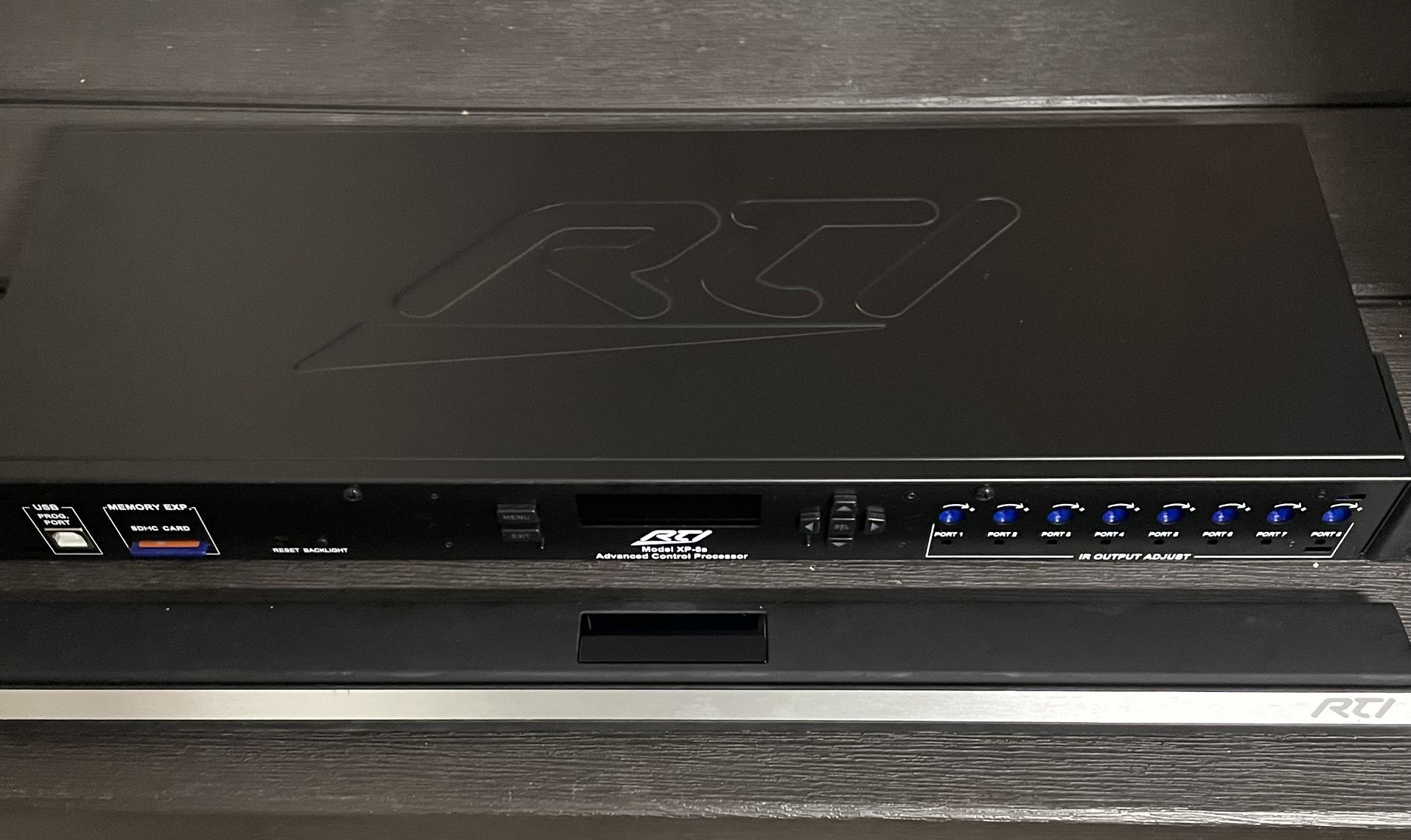 RTI   XP-8s Processor With Power Supply