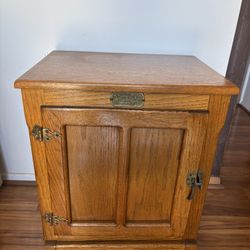 White Clad Reproduction Ice Box