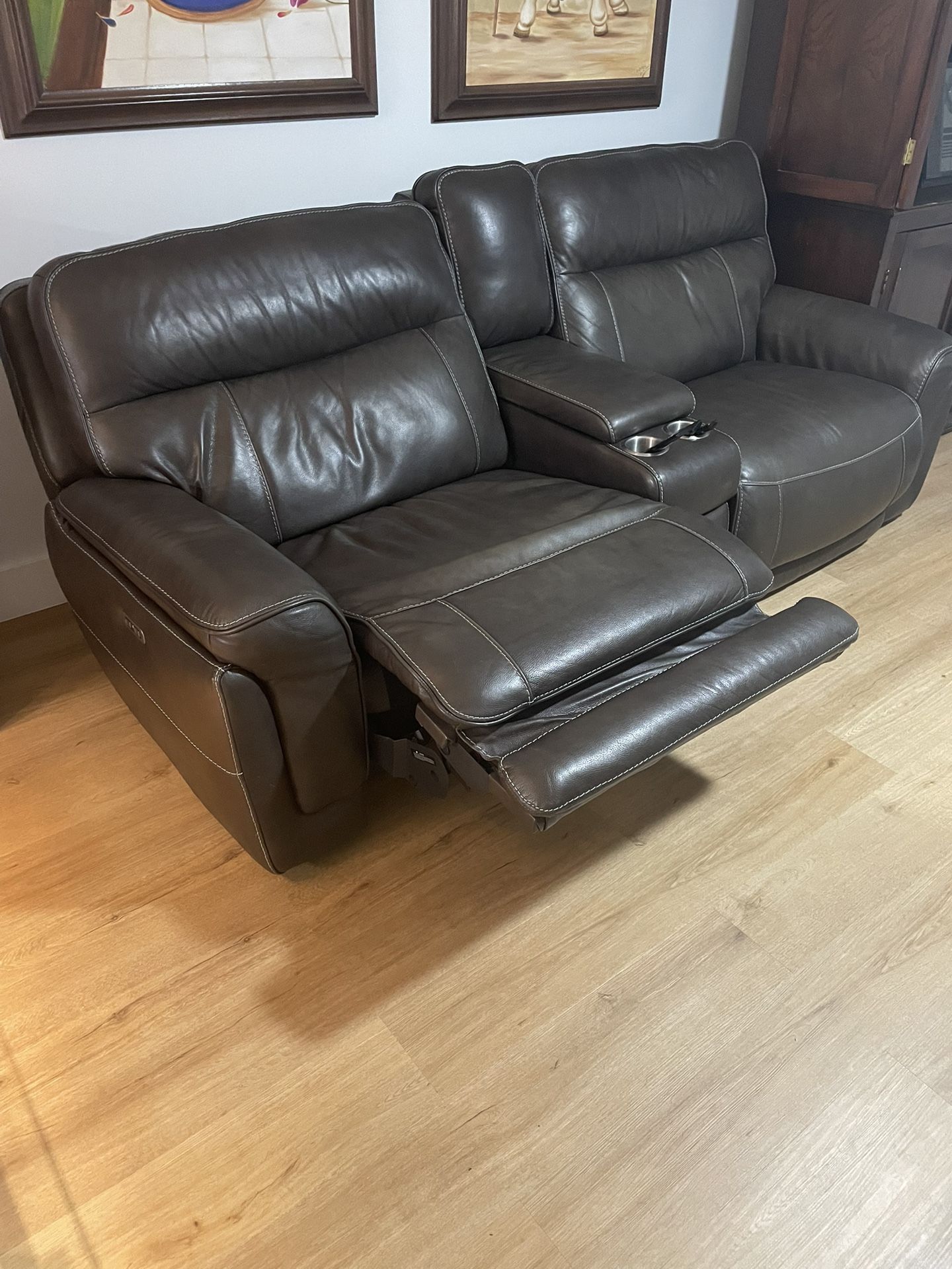 Leather Electric X 2 Power Power Reclining Chairs With Middle Console