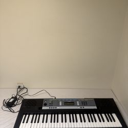 Yamaha YPT-240 Digital Keyboard w/ Power Adapter