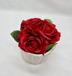 Flowers Valentine – Silk Red Roses