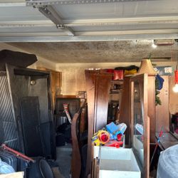 Sellin The Bigger Items And Some Free Things 