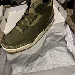 Jordan 3 Olive “Family Affair” Size 12