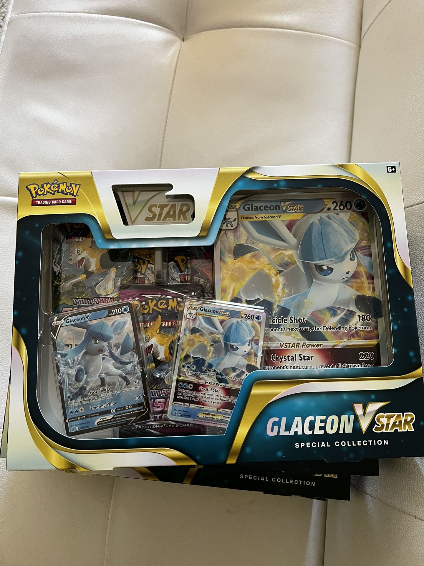 Pokémon Glaceon Vstar Special Collection