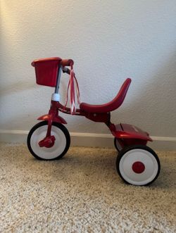 Radio Flyer Tricycle For toddlers