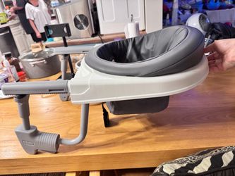 Chicco Fast Lock 360 Rotating Hook On High Chair