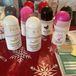 Desodorantes De Dama Stefanni  Kiwi Passion  Bloom  Y de Caballero  Unlimited Pleyer Cuestan Cada Uno $6.50  