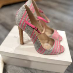 Manolo Blahnik  Authentic