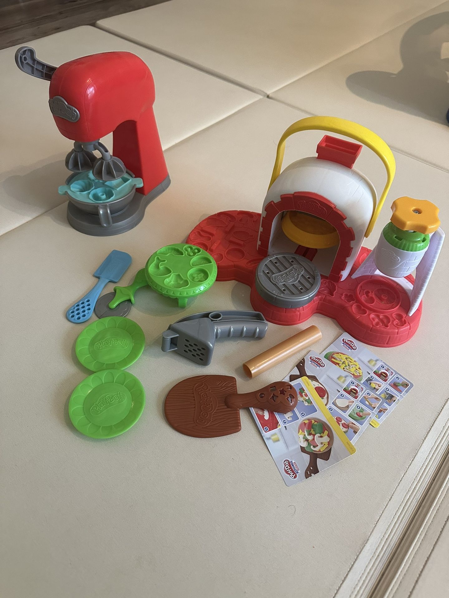 Playdough Kitchen Creations Oven & Mixer