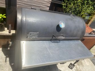 BBQ smoker