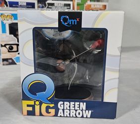New QFig Green Arrow DC Comics