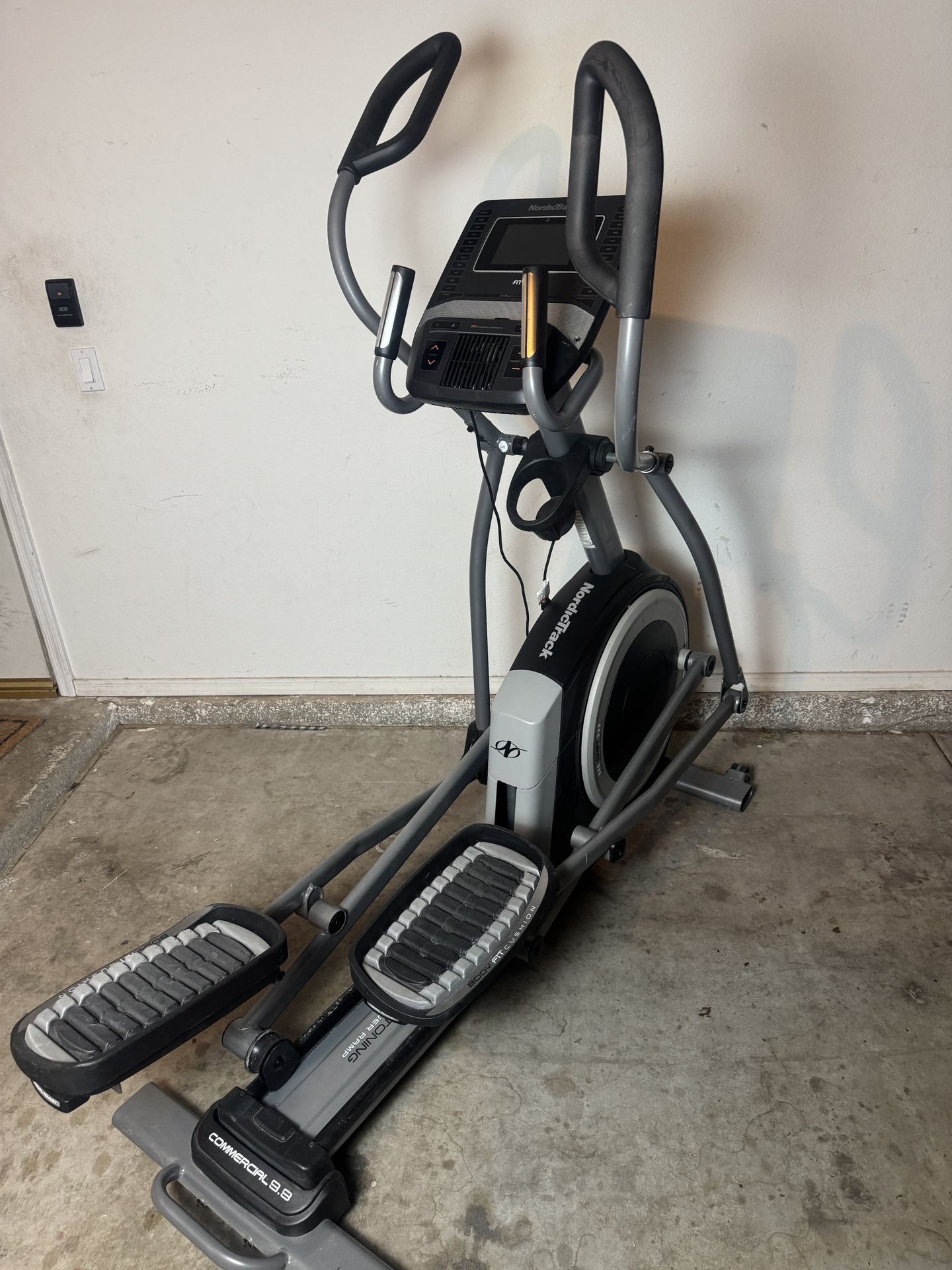 NordicTrack Commercial 9.9 Elliptical