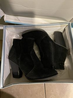 Heels - Bootie - Ankle Boots sz 6 Womens