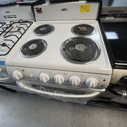 New Scratch/Dent Summit 24 Inch Electric Range 