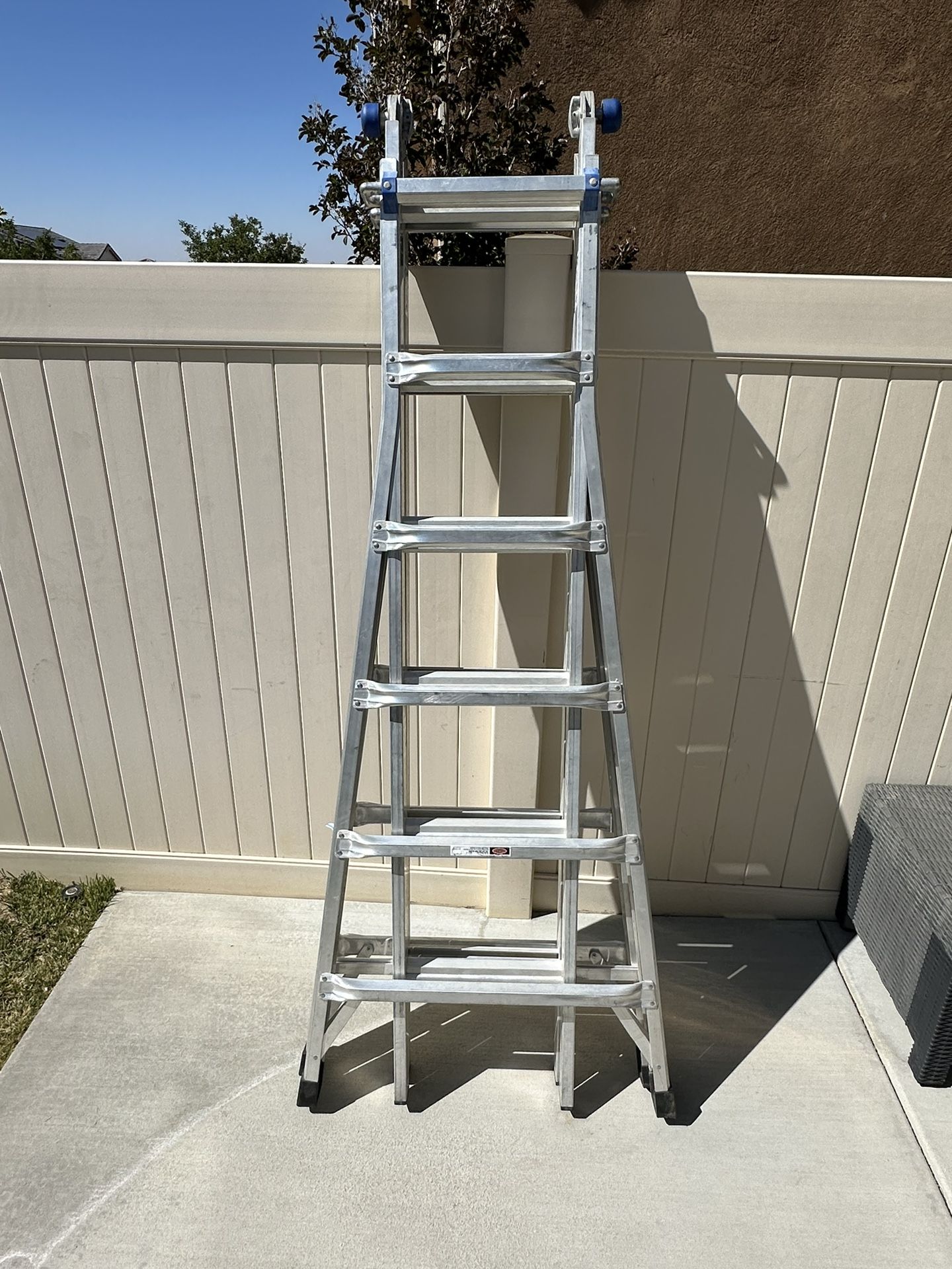 Werner 25ft. Aluminum Telescoping Multi-Position Ladder