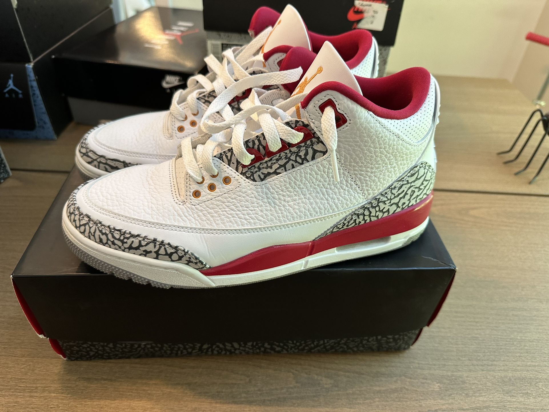 Jordan 3 (Cardinal Red)