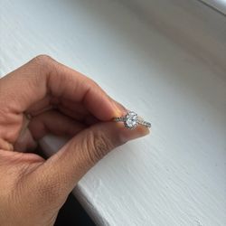 Diamond ring  Su Cz CN