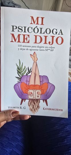 Mi Psicóloga Me Dijo – Paperback Book