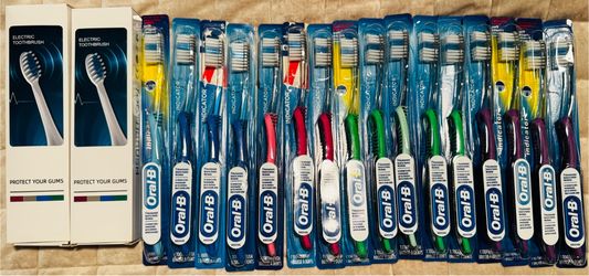16 Oral B Standard Toothbrushes And 2 Electric Generic Toothbrushes