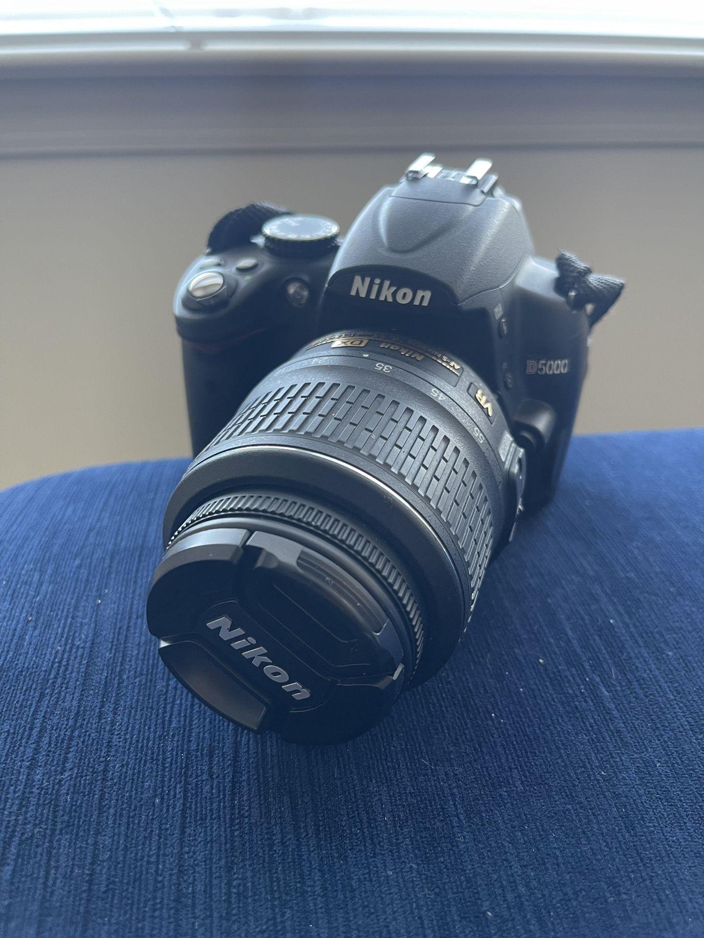 Nikon D5000 Camera