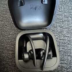 PowerBeats Pro Available For Pickup In Good Condition With Great Quality Sound!!