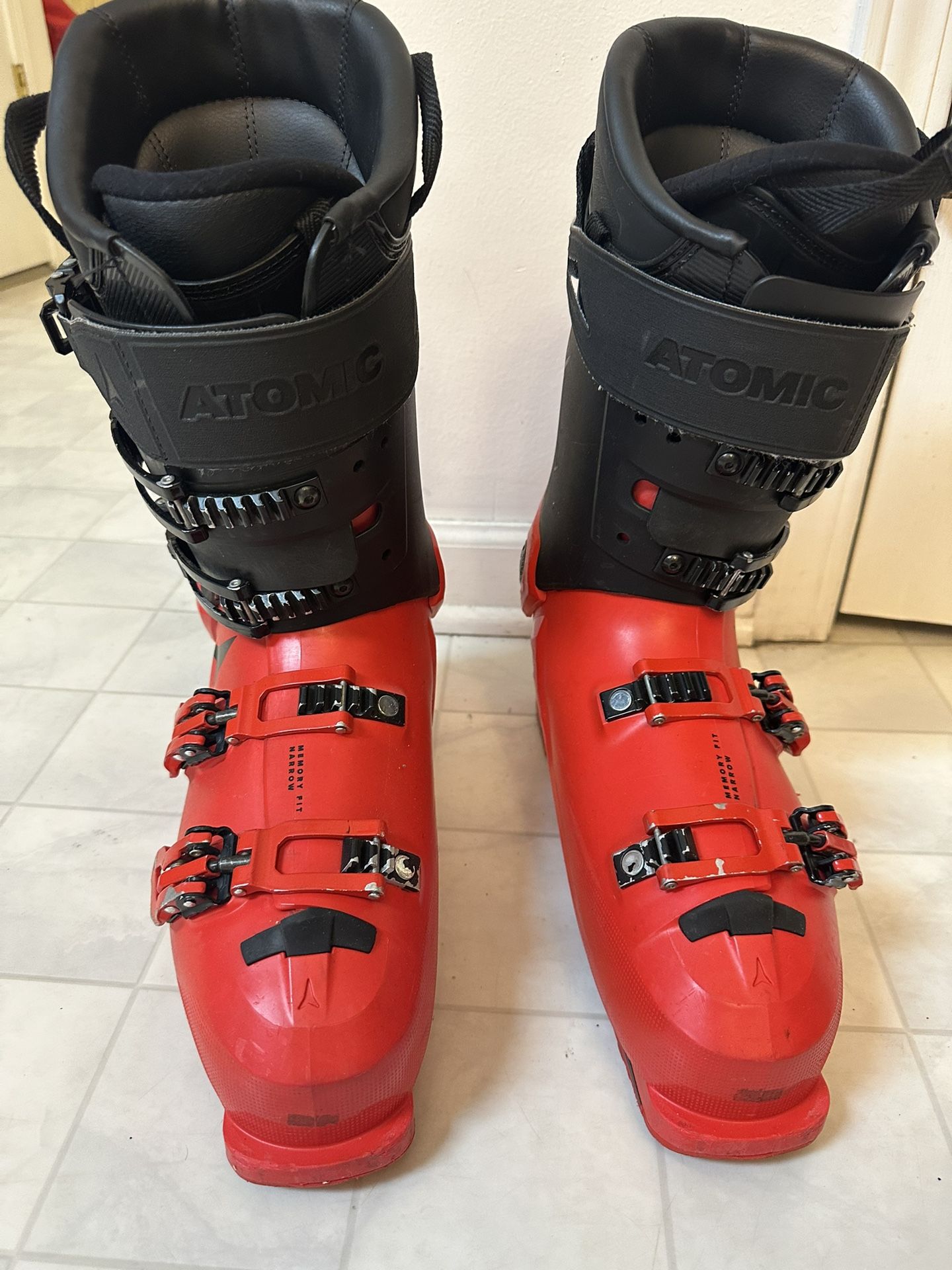 Atomic Hawx Ultra 130 Ski Boots