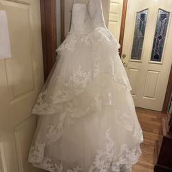 Blue By Enzoani Model Hollister Size 4
