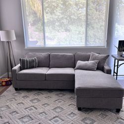 Gray Sectional With Chaise 