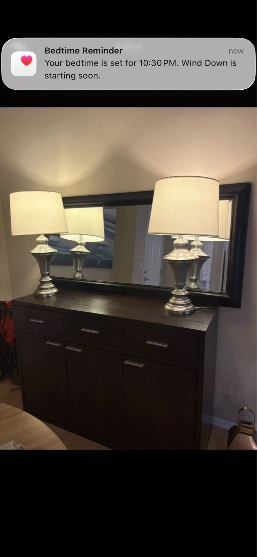Dresser With Mirror And Lights