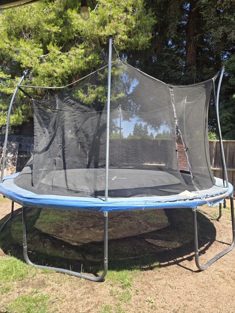 Trampoline