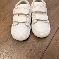 White Converse - Size 5 Child