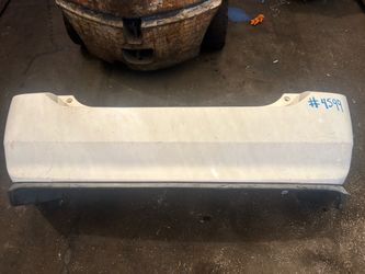 2004 - 2009 Toyota Prius rear bumper assembly white color Tag# 4599