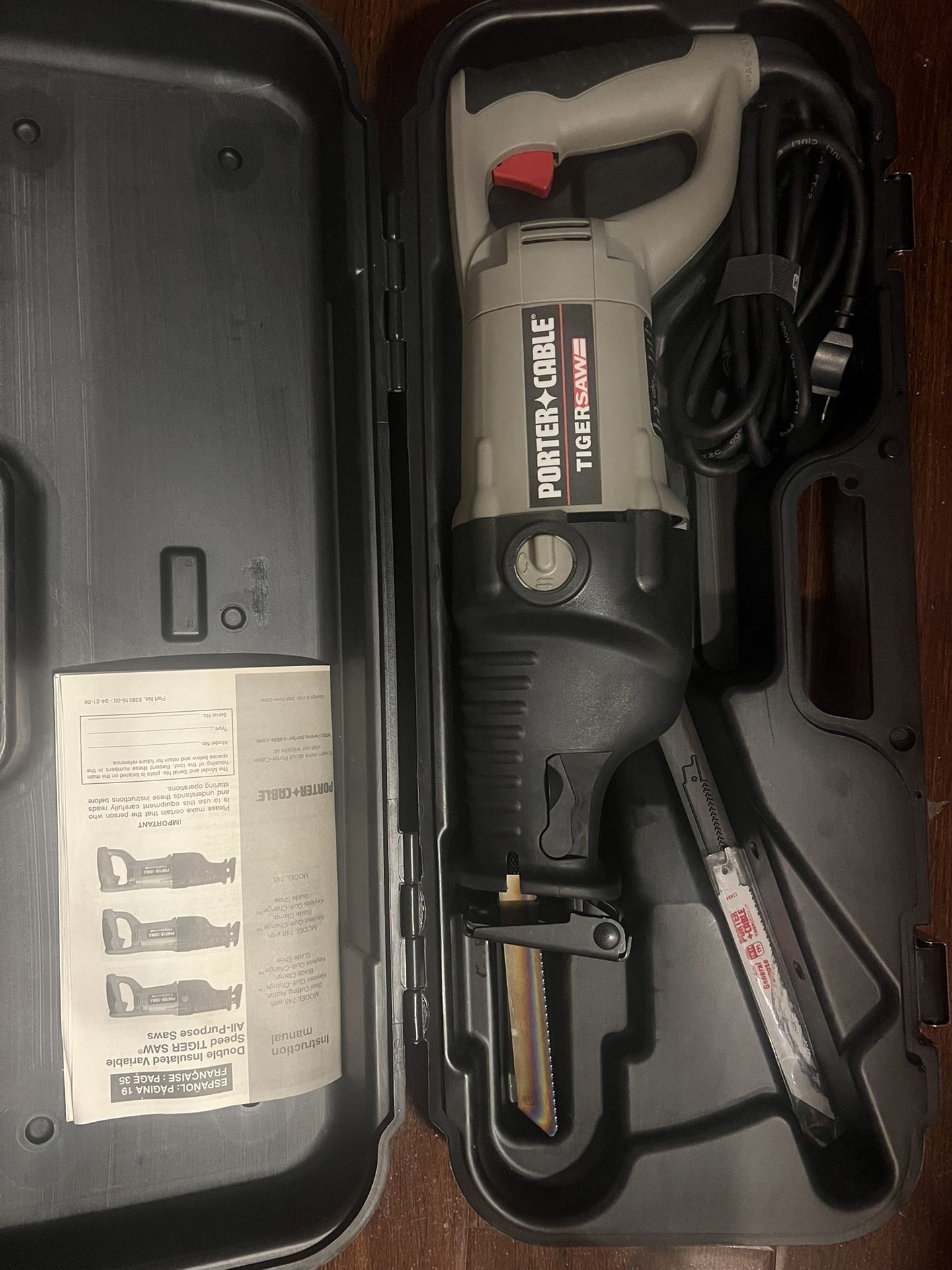 Brand new Porter Cable Tigersaw with 2 spyder saw