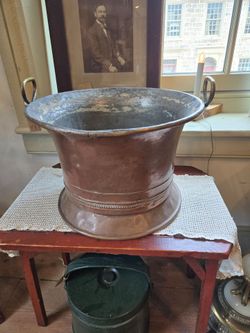 Antique Copper Tub -  HUGE!