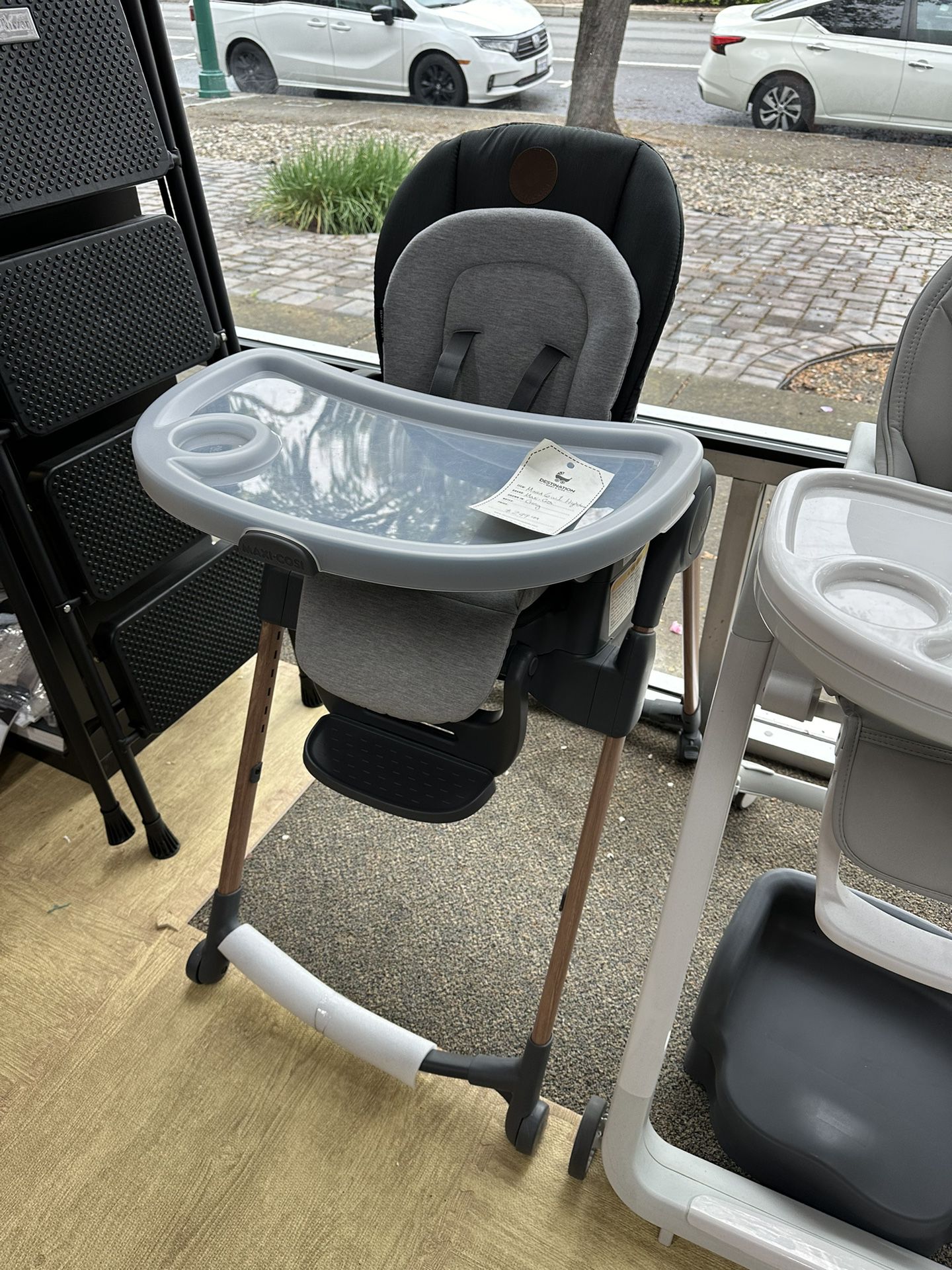 Maxi Cosi Minla High chair In Grey 