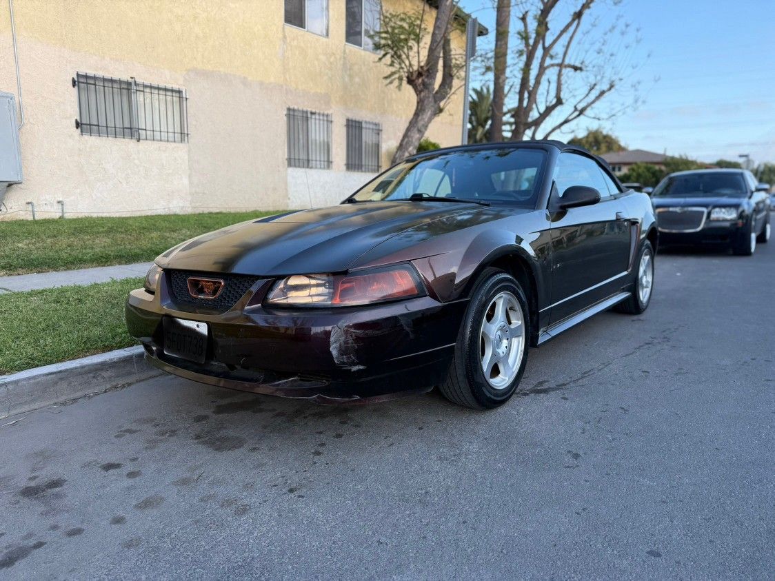 2002 Ford Mustang
