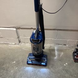 Shark Performance Lift Away Duo Clean Vacuum 