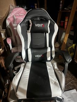 Vidita Gaming Chair Black and White